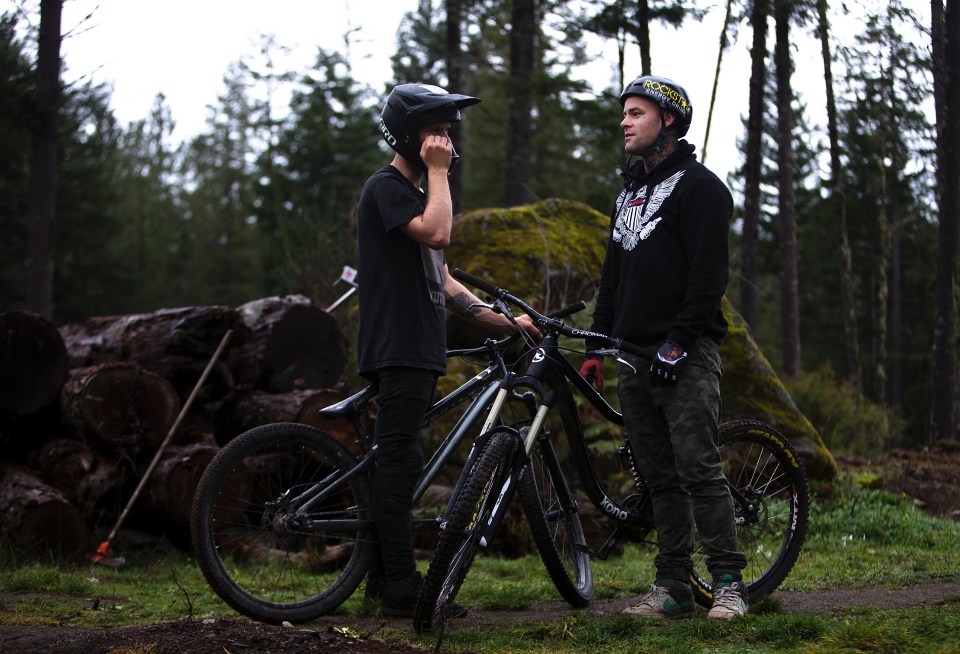 Bear Mountain Bike Pike Canada mtb coaches Jordie Lunn Oct 29, 2015 ©KevinLightPhoto _31Q6752