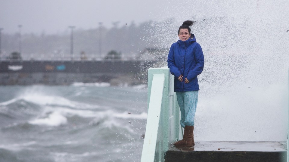 Dallas Road Storm Nov 17, 2015 ©Kevin Light Macleans 0029