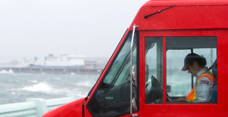 Dallas Road Storm Nov 17, 2015 ©Kevin Light Macleans 0041