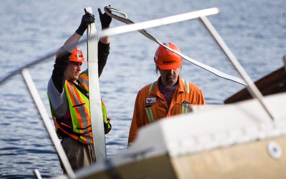 5 Cadboro Bay Saanich Boat Demo Feb 16, 2015 ©KevinLightPhoto_31Q2418