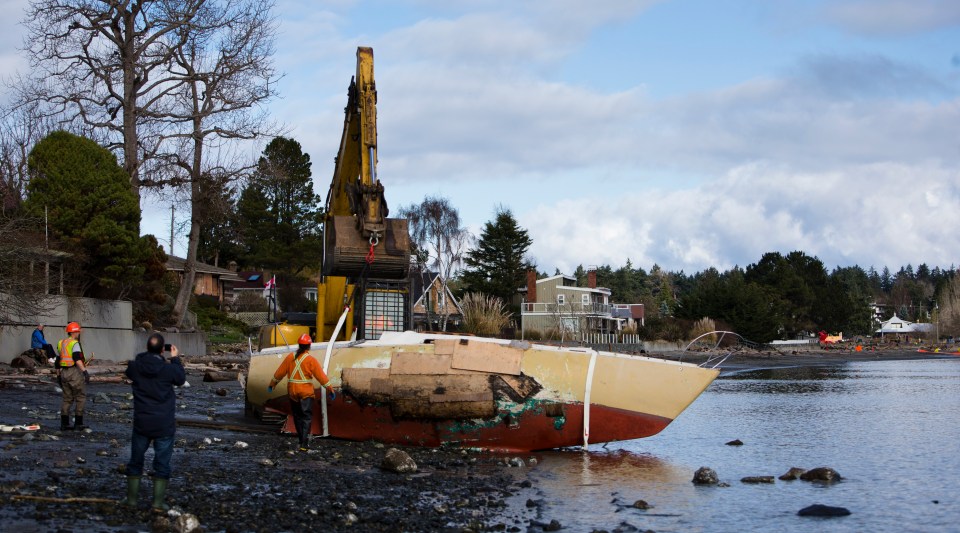6 Cadboro Bay Saanich Boat Demo Feb 16, 2015 ©KevinLightPhoto_31Q2469