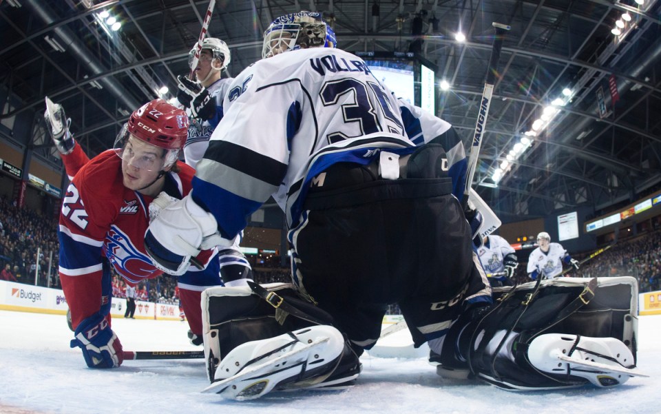Royals beat Cheifs 5-3