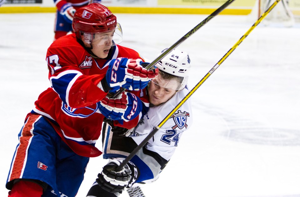 Royals beat Cheifs 5-3