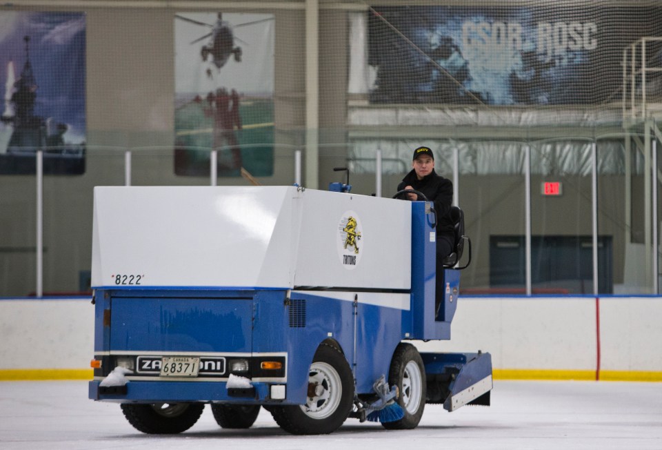 0093 0014 Victoria Royals vs Naden Base Team Tuesday Oct 13, 2015 KevinLIghtPhoto _31Q6373