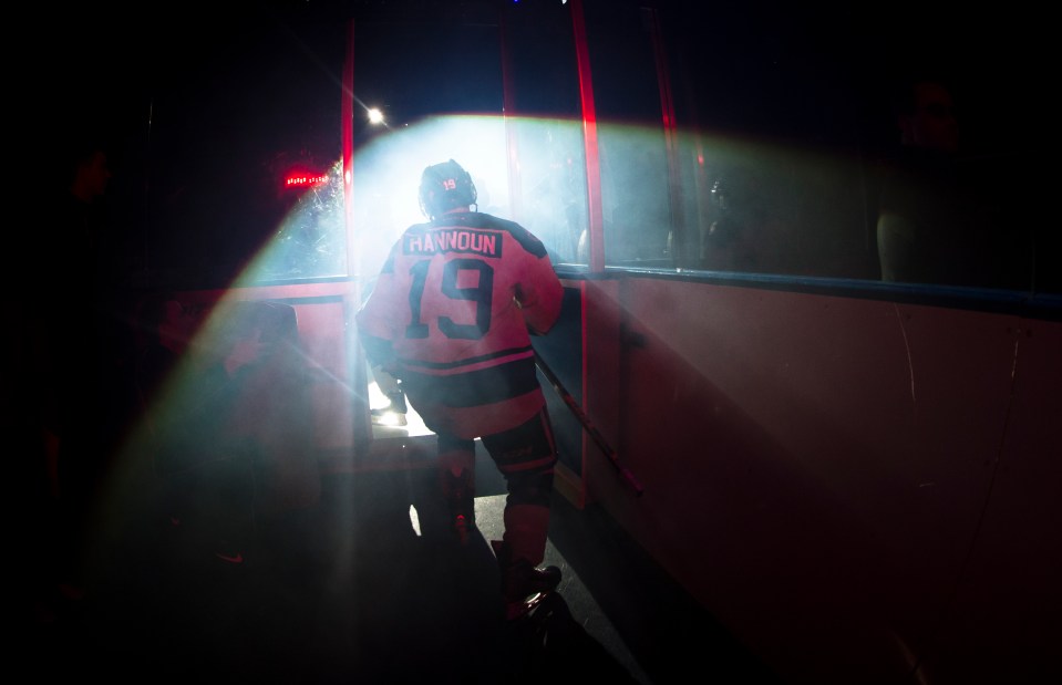 Seattle Thunderbirds beat the Victoria Royals 3-1