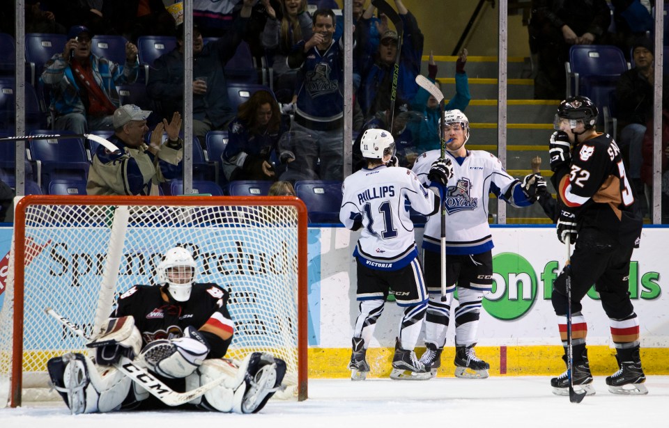 Victoria Royals beat the Calgary Hitmen 5-1