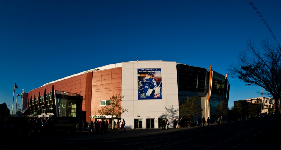 Cheifs beat Royals 4-1 in game 5.