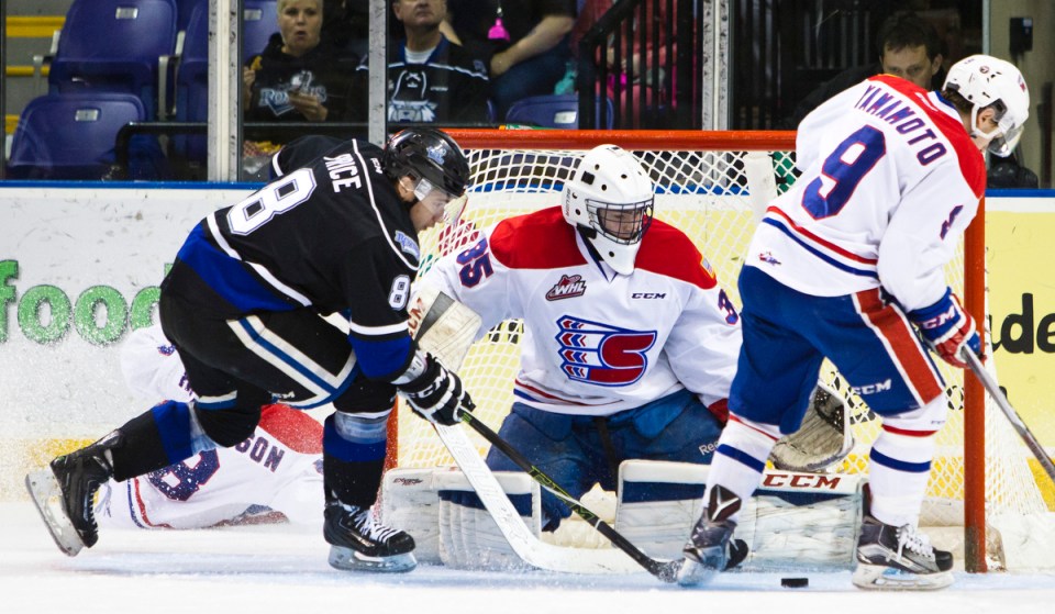 Cheifs beat Royals 4-1 in game 5.