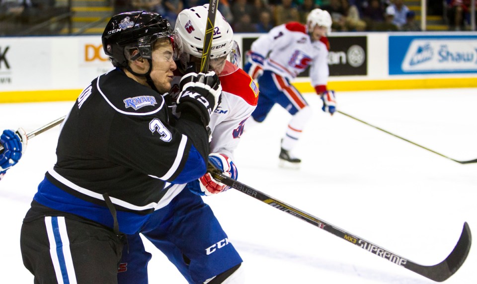 Cheifs beat Royals 4-1 in game 5.