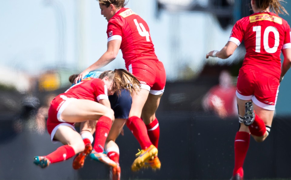 Womens Rugby 7's Langford April 17, 2016 ©KevinLightPhoto_RL_7336