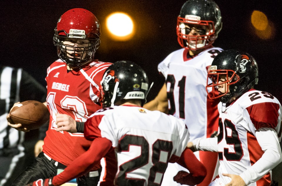 westshore-rebels-vancouver-island-raiders-playoffs-football-kevin-light-photo-26