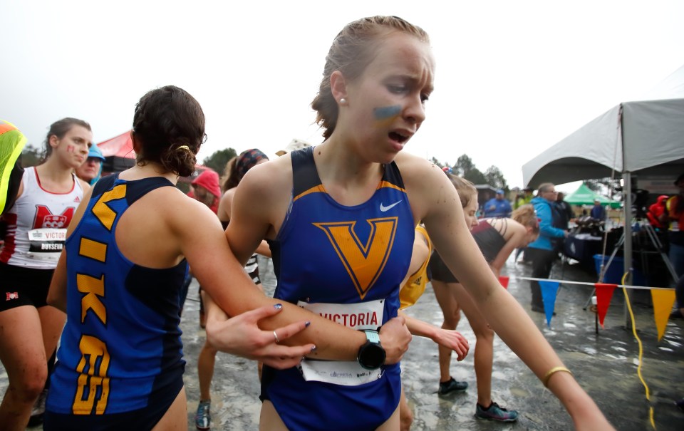 10 Chloe Hewitt University of Victoria U SPORTS Cross-Country running Championships ©Kevin Light Photo 10